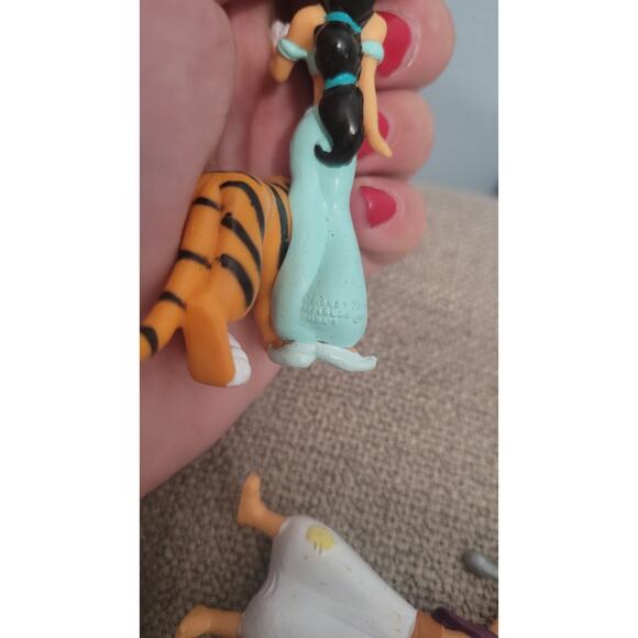 Disney Aladdin Figure Set – Jasmine & Rajah, Aladdin, Genie PVC Toys – Lot of 3 - Picture 7 of 8